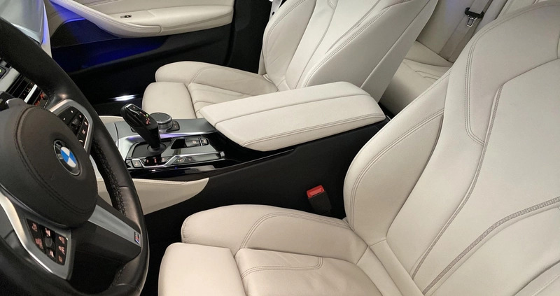 BMW Seria 5 cena 209900 przebieg: 31293, rok produkcji 2021 z Mikołów małe 379